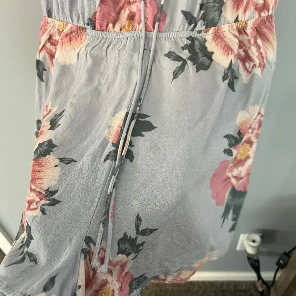 Kendall & Kylie Floral Shorts Romper Women's Size Medium Light Blue & Pink